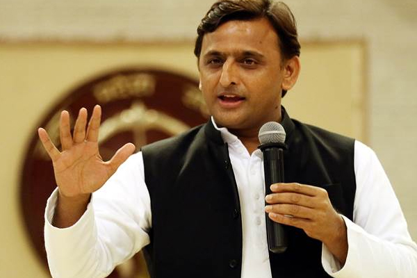 BJP विपक्ष को सीबीआई से डराने की कोशिश कर रही : अखिलेश