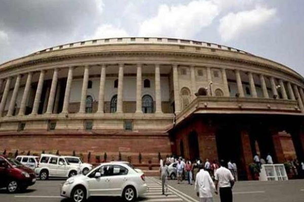 लोकसभा की कार्यवाही दिनभर के लिए स्थगित