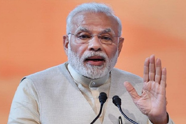 मोदी ने पवार को उनके घर में घेरा