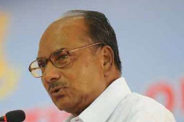 संदेहों को साफ करने के लिए राफेल की सच्चाई बताएं : एंटनी