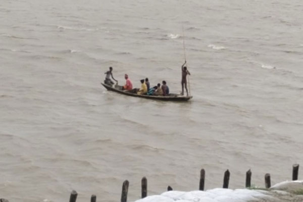 बिहार में नदियां उफान पर, बाढ़ सुरक्षा में तकनीक का इस्तेमाल