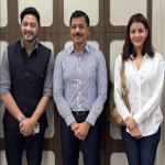 आईएएस तुकाराम मुंडे से मिलीं काजल अग्रवाल, बोलीं-देश को आप जैसे लोगों की जरूरत