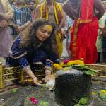 घृष्णेश्वर महादेव के दर पहुंचीं  कंगना रनौत, जल्द 12 ज्योतिर्लिंग के दर्शन का लक्ष्य करेंगी पूरा
