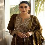 करिश्मा को कोर्ट का नोटिस, संजय कपूर के साथ तलाक दस्तावेज मामले से जुड़ी याचिका पर सुनवाई
