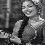 महज 12 साल की उम्र में ड्राइविंग सीखकर तोड़ी सामाजिक सीमाएं, वक्त से आगे की सोच रखती थी मधुबाला