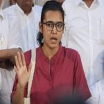 अब आइसा की नेहा बोरा भी हिरासत में, तिरंगा प्रदर्शन से पहले कार्रवाई