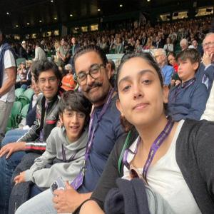 बेटी इरा, बेटे जुनैद और आजाद के साथ आमिर खान ने देखा विंबलडन फाइनल