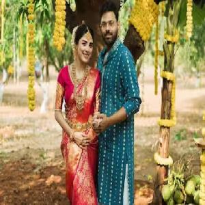 अनुपमा फेम टीवी अभिनेत्री अद्रिजा रॉय की सगाई, विगुनेश संग शेयर कीं खूबसूरत तस्वीरें
