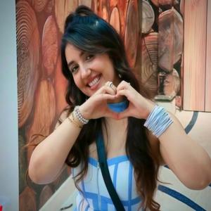 अशनूर कौर का ग्लैमरस अवतार: रूबरू कैलेंडर 2026 के लॉन्च इवेंट में बिखेरा अपनी मुस्कान का जादू !
