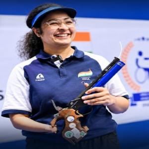 एशियन पैरा गेम्स : सृष्टि अरोड़ा ने महिलाओं की 10 मीटर एयर पिस्टल स्पर्धा में जीता ब्रॉन्ज मेडल