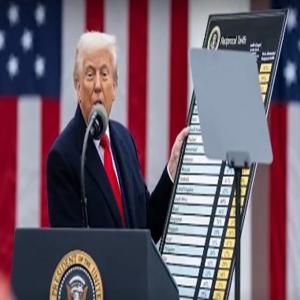 कारोबारः ट्रंप ने स्टील, एल्युमीनियम और तांबे पर लगाया 50 प्रतिशत टैरिफ
