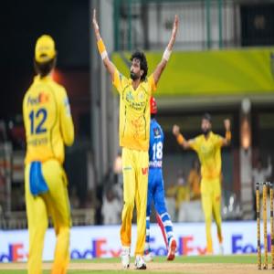 चेन्नई सुपर किंग्स को लगा बड़ा झटका, आईपीएल 2026 से बाहर हुए खलील अहमद