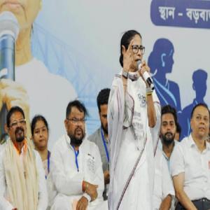 मुख्यमंत्री ममता ने फर्जी मतदान की चेतावनी दी, मतदान दिवस पर सतर्क रहने का आग्रह किया