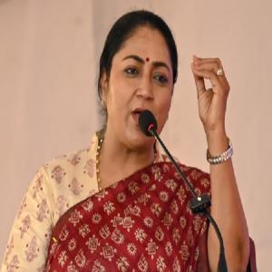 वर्क फ्रॉम होम और मेट्रो मंडे का गंभीरता से पालन करने पर जोर, सीएम रेखा गुप्ता ने अधिकारियों संग की बैठक