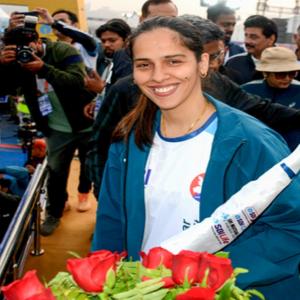 साइना शानदार करियर के लिए बधाई, आप भारत का गर्व हैं : विराट कोहली