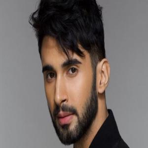 दोस्ताना 2 में जाह्न्वी और कार्तिक संग शामिल हुए लक्ष्य