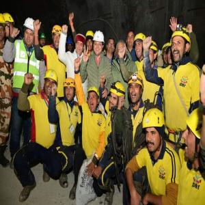सिलक्यारा सुरंग से निकले श्रमिकों को सरकार देगी 1-1 लाख रुपये, बौखनाग का मंदिर बनेगा