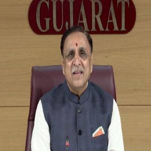 गुजरात के मुख्यमंत्री विजय रूपाणी ने दिया इस्तीफा