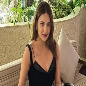 आसिम रियाज से विवाद के बीच हिमांशी खुराना का नया पोस्ट, बोलीं- सॉरी, मैं लो मेंटेनेंस वाली नहीं हूं
