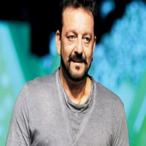 मैं किसी राजनीतिक दल में शामिल नहीं हो रहा : संजय दत्त