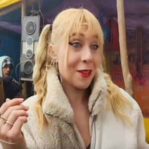 दिल में बस गया है भारत, प्रयागराज माघ मेले में इटली से आई महिला ने बताया अपना अनुभव