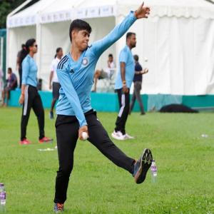 ऑस्ट्रेलिया दौरे के लिए भारतीय महिला क्रिकेट टीम में काश्वी गौतम का चयन