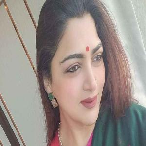 अभिनेत्री-राजनीतिज्ञ खुशबू सुंदर कोरोना पॉजिटिव