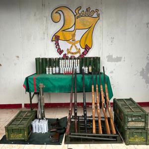 मणिपुर पुलिस ने मुठभेड़ के बाद 2 जिलों से लूटे गए 9 हथियार बरामद किए