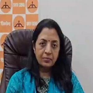 मनीषा कायंदे ने फ्लाई दुबई के कैप्टन स्मित मच्छार की बहादुरी को सराहा, बोलीं-वे सम्मान के हकदार 