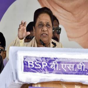 मायावती का ऐलान, यूपी समेत तीन राज्यों में अकेले दम पर चुनाव लड़ेगी बसपा 