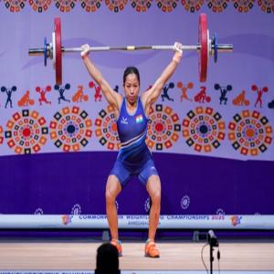 नेशनल वेटलिफ्टिंग चैंपियनशिप में मीराबाई चानू ने बना दिए 3 रिकॉर्ड्स
