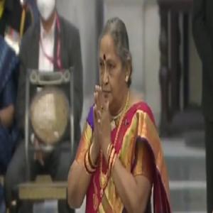 मृदंगम की दुनिया में महिलाओं के लिए राह बनाने वाली अग्रणी कलाकार थीं निदुमोलु सुमति, बनीं लय और ताल की अग्रदूत