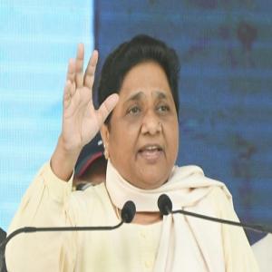 इंडिया बनाम भारत मसले पर मायावती ने कहा, यह विवाद सत्ता और विपक्ष की मिलीभगत