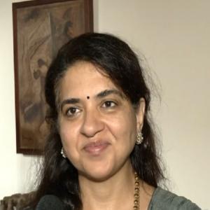 एकनाथ शिंदे की लोकप्रियता से घबराए विपक्षी नेता, कर रहे गलत बयानबाजी : शायना एनसी 