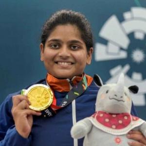 राही सरनोबत : वर्ल्ड कप और एशियन गेम्स में गोल्ड जीतने वाली देश की पहली महिला शूटर 