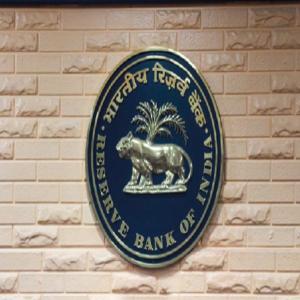 RBI सरकार को ट्रांसफर करेगी रिकॉर्ड 3.5 लाख करोड़ रुपए तक का डिविडेंड : रिपोर्ट