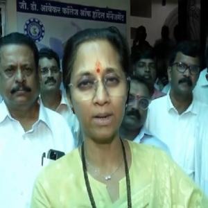 शांतिपूर्ण आंदोलन को बलपूर्वक रोकना संविधान की भावना के खिलाफ : सुप्रिया सुले