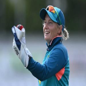 विश्व कप सेमीफाइनल में मिली हार का दर्द अब भी हरा : किम गार्थ 