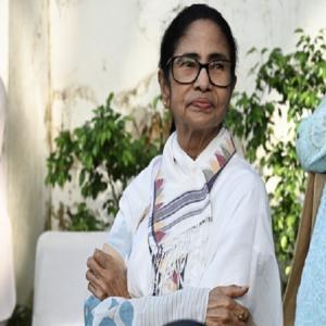 टीएमसी ने सीईओ की घोषणा पर उठाए सवाल, कहा- चुनाव से पहले कहां थी सक्रियता?