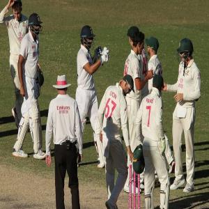 सिडनी टेस्ट : अश्विन, विहारी आस्ट्रेलिया पर पड़े भारी, मैच ड्रॉ 