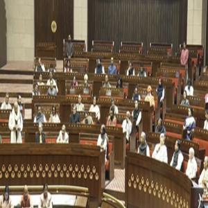 राज्यसभा की 37 सीटों के लिए 10 राज्यों में आज मतदान
