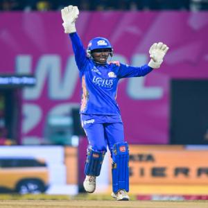 महिला प्रीमियर लीग : मुंबई इंडियंस को लगा झटका, जी कमलिनी सीजन के बाकी मैचों से बाहर 