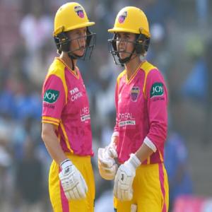 WPL : लैनिंग-लिचफील्ड की शतकीय साझेदारी, यूपी वॉरियर्स ने मुंबई इंडियंस को 22 रन से हराया