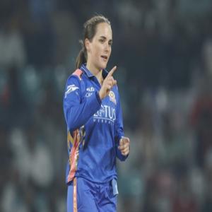 WPL : दिल्ली कैपिटल्स को 50 रन से हराकर मुंबई इंडियंस ने खोला जीत का खाता
