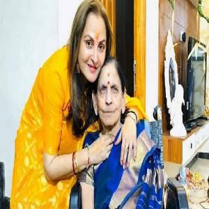 आप मेरी ताकत हैं, मां की पुण्यतिथि पर भावुक हुईं जया प्रदा