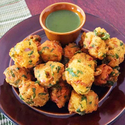 बच्चों को बेहद पसंद आएगा मूंग दाल का क्रिस्पी पकौड़ा, यहां है आसान रेसिपी