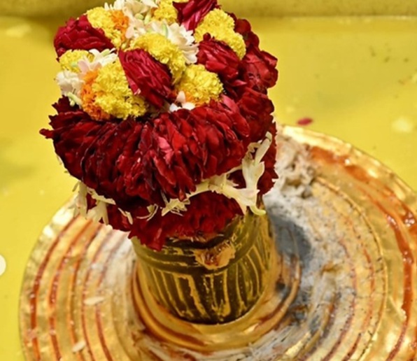 2 फरवरी का पंचाग : कृष्ण पक्ष की प्रतिपदा तिथि, जानें शुभ मुहूर्त और राहुकाल