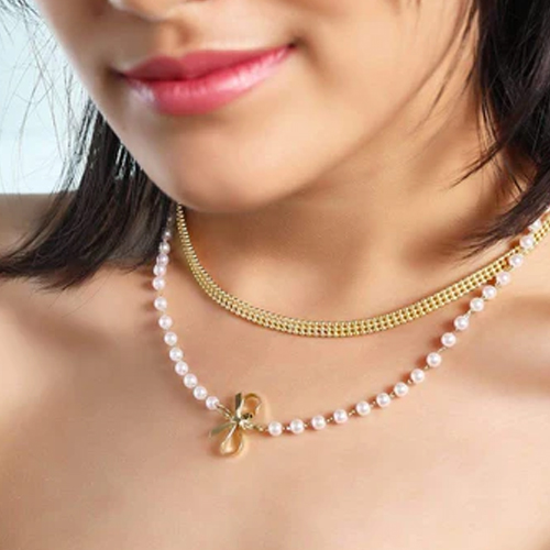 Jewellery Fashion: हर लुक को बना देंगी खास ये ट्रेंडी ज्वैलरी स्टाइल, कम मेहनत में मिलेगा एलिगेंट लुक