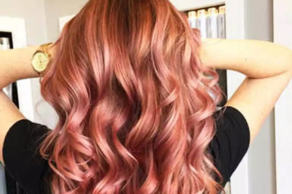 Natural Hair Colour: बाजार के केमिकल प्रोडक्ट्स बालों को कर देंगे डैमेज, घर पर इस तरह नेचुरल तरीके से लाल करें बाल