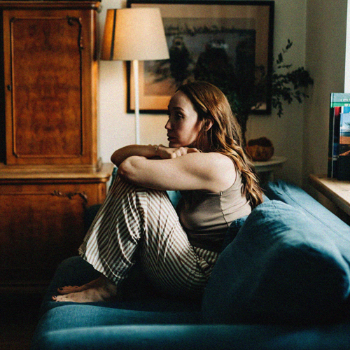 Relationship Tips: लॉन्ग टर्म रिलेशनशिप खत्म करना हो रहा है मुश्किल, इन तरीकों से मूव ऑन करना होगा आसान